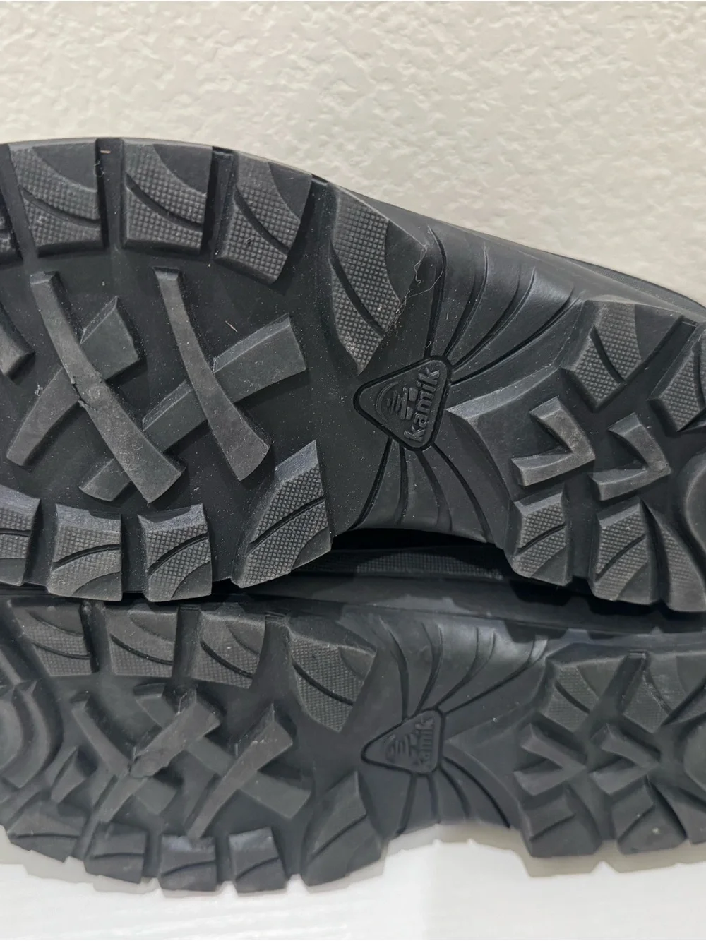 Kamik Frontline 2 Mens Size 8 Black Insulated Waterproof Winter Snow Boots